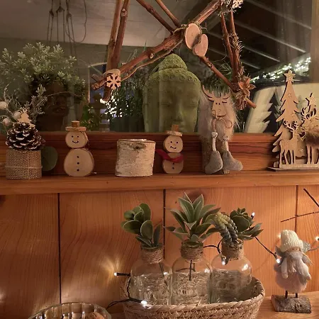 Le Manoir Des Sens - Foret De Bed & Breakfast 4*