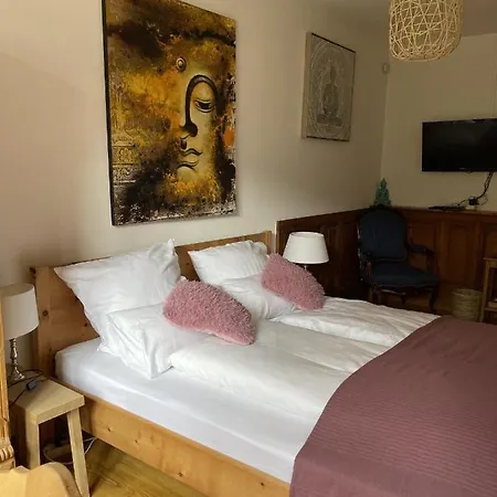 Le Manoir Des Sens - Foret De Bed & Breakfast *